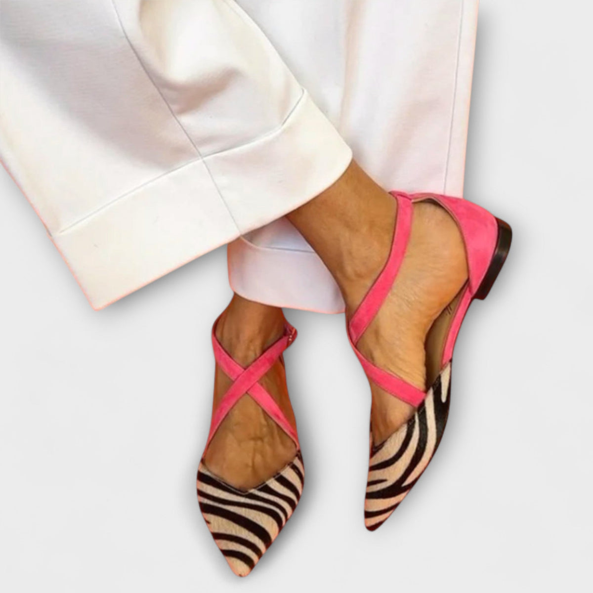 Fenna™ | Pantofole con Fibbia