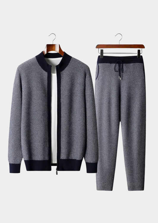 Set in Merino Extrafine Blu Marino con Motivo a Spina di Pesce