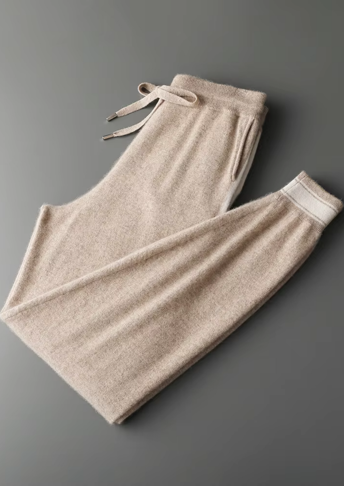 Set da Tempo Libero in Cashmere Premium Sand Wien