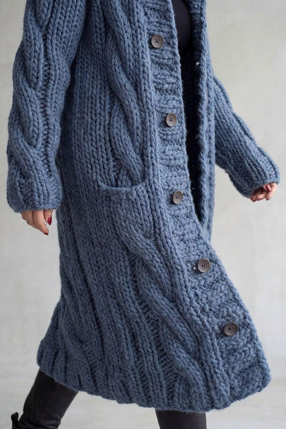 Laura | Cardigan-Cappotto Oversize con Cappuccio e Trecce