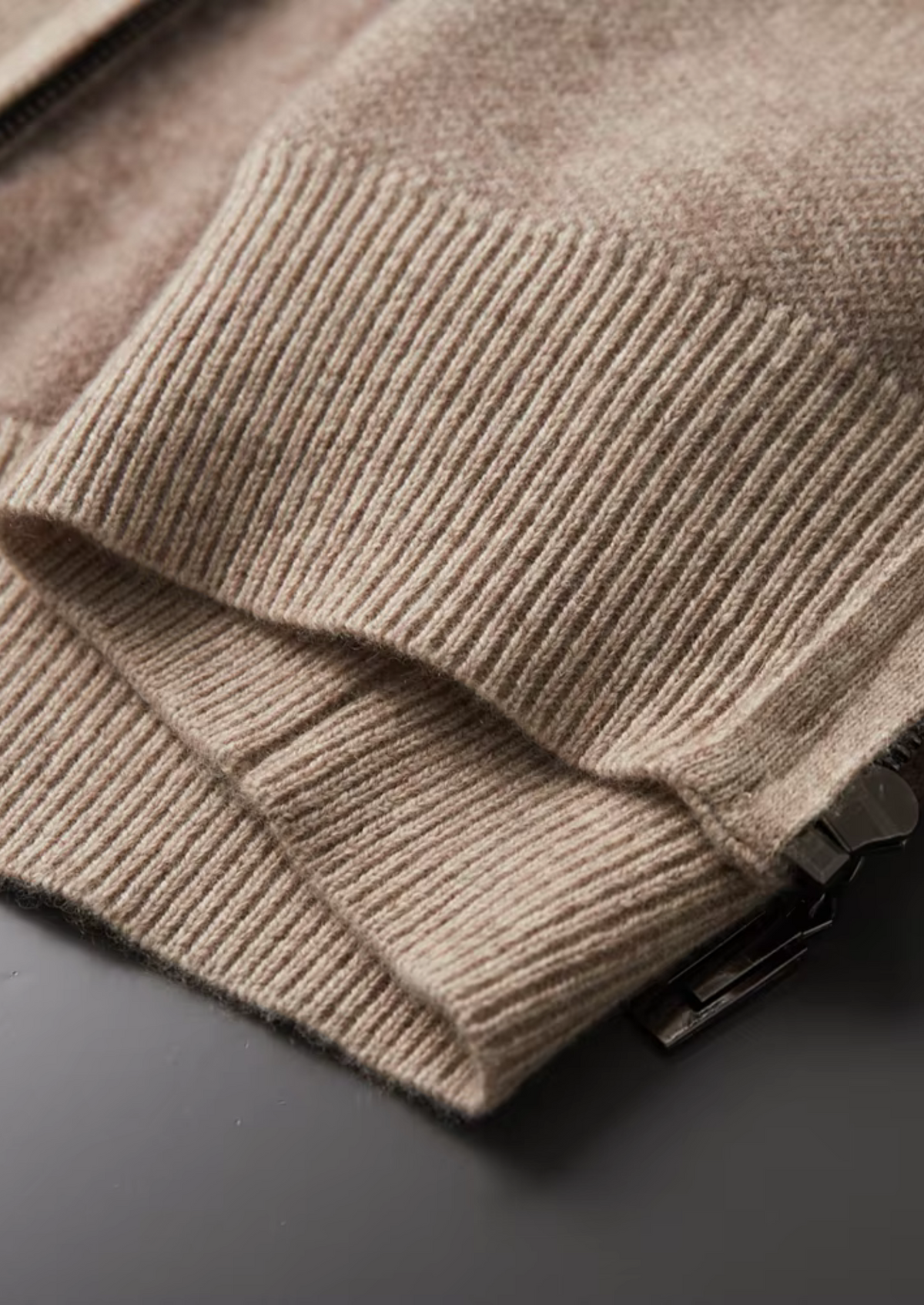 Set da tempo libero in Cashmere Premium Sand Torino