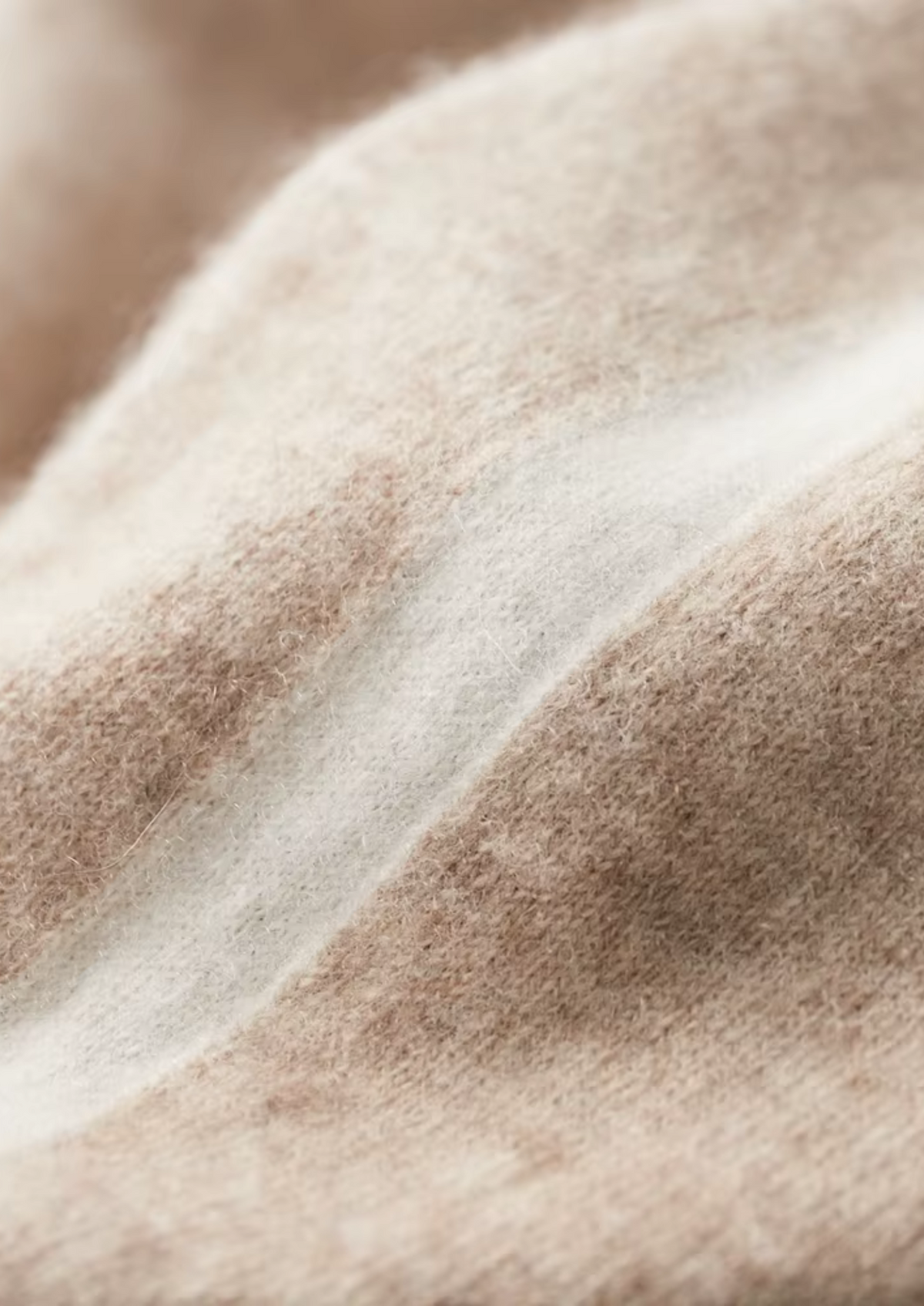 Set da Tempo Libero in Cashmere Premium Sand Wien