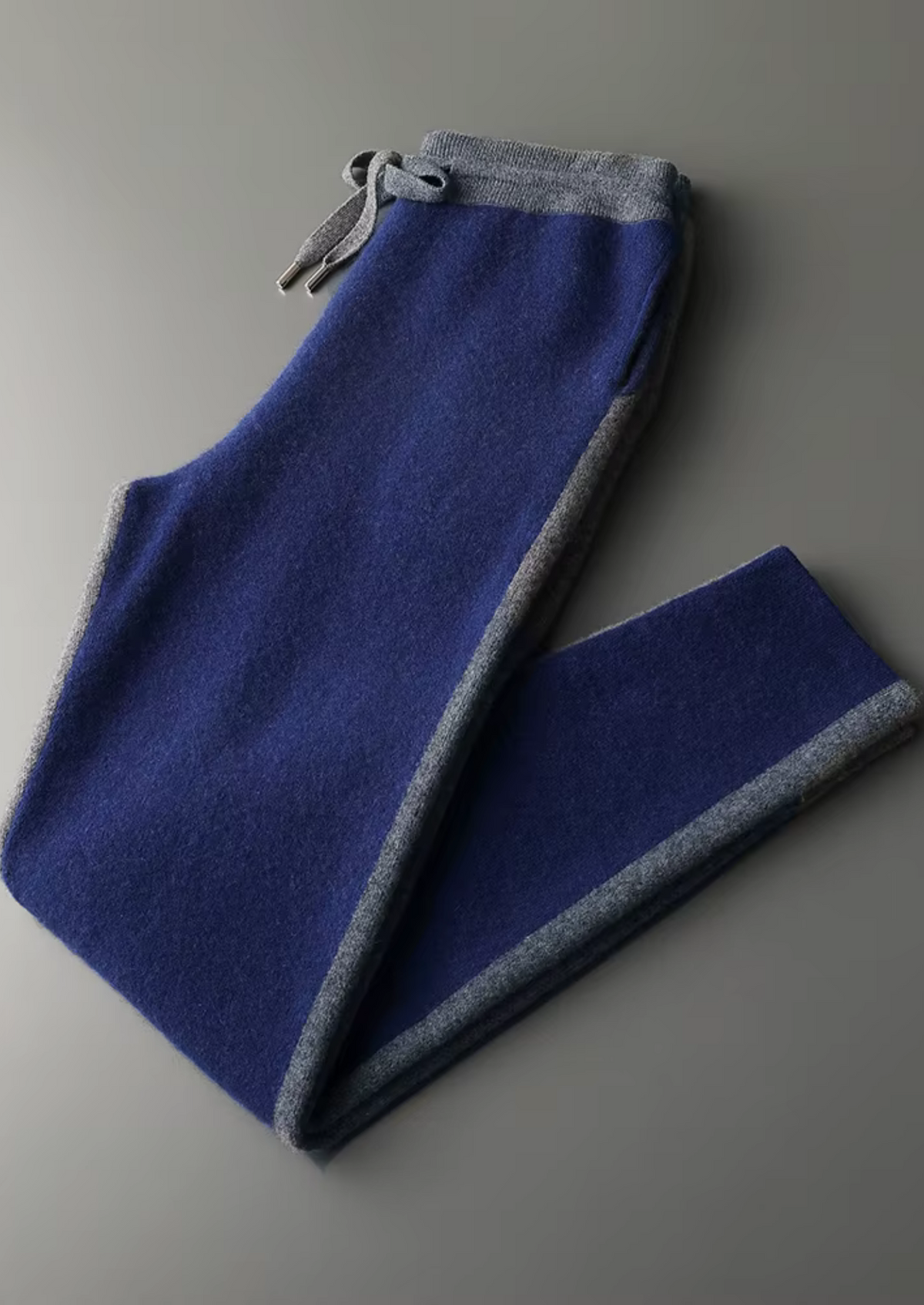 Set da tempo libero in cashmere premium blu marino Torino