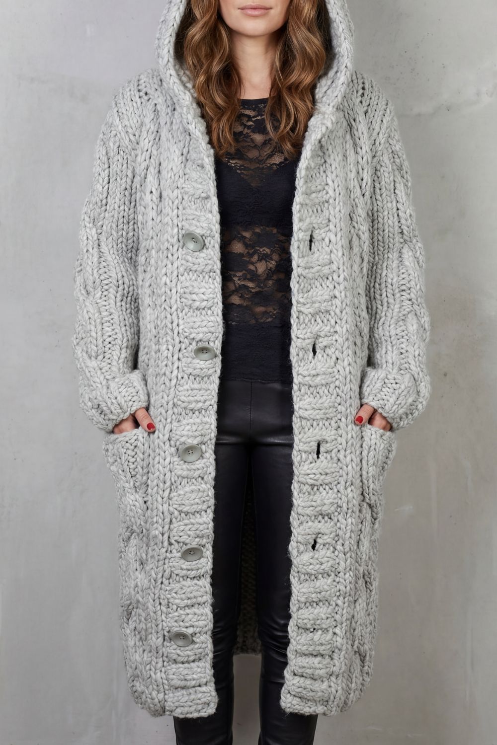Laura | Cardigan-Cappotto Oversize con Cappuccio e Trecce
