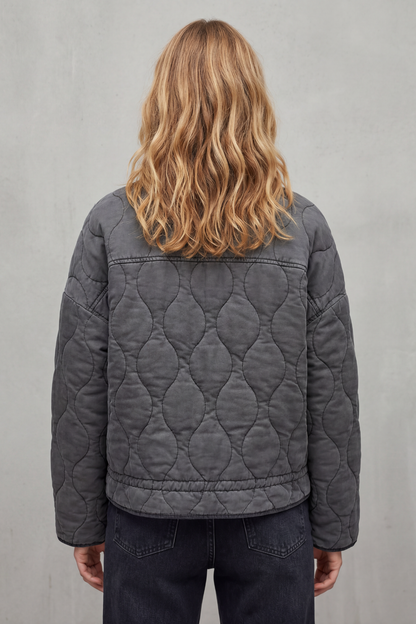 Eleonora | Piumino Trapuntato dalla Linea Elegante