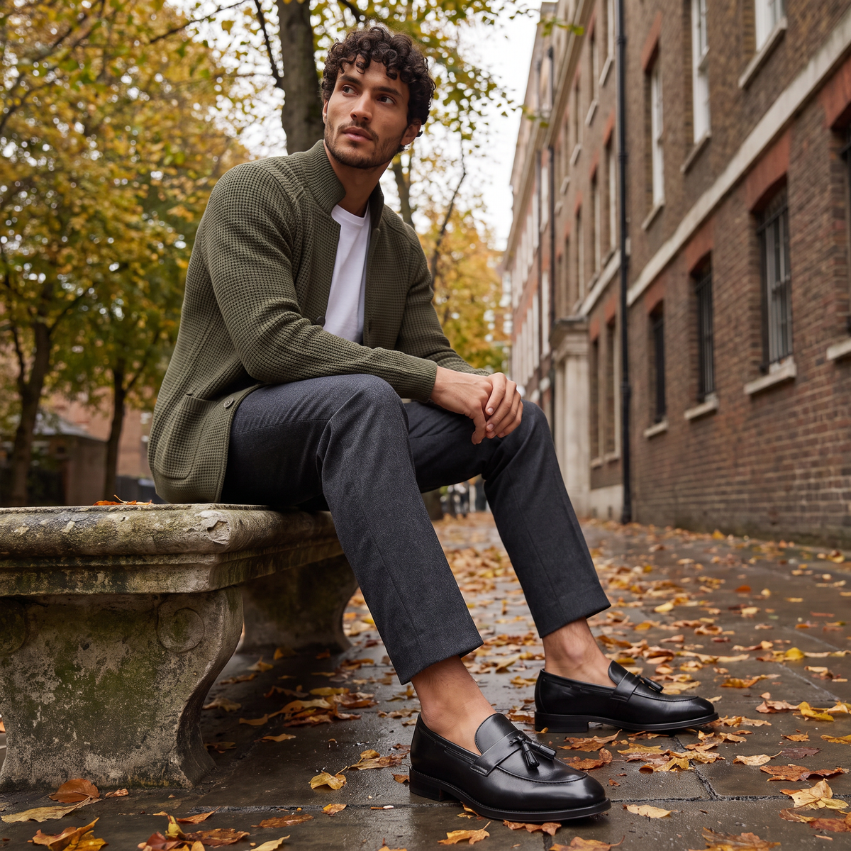 Mocassini in pelle con nappine da uomo