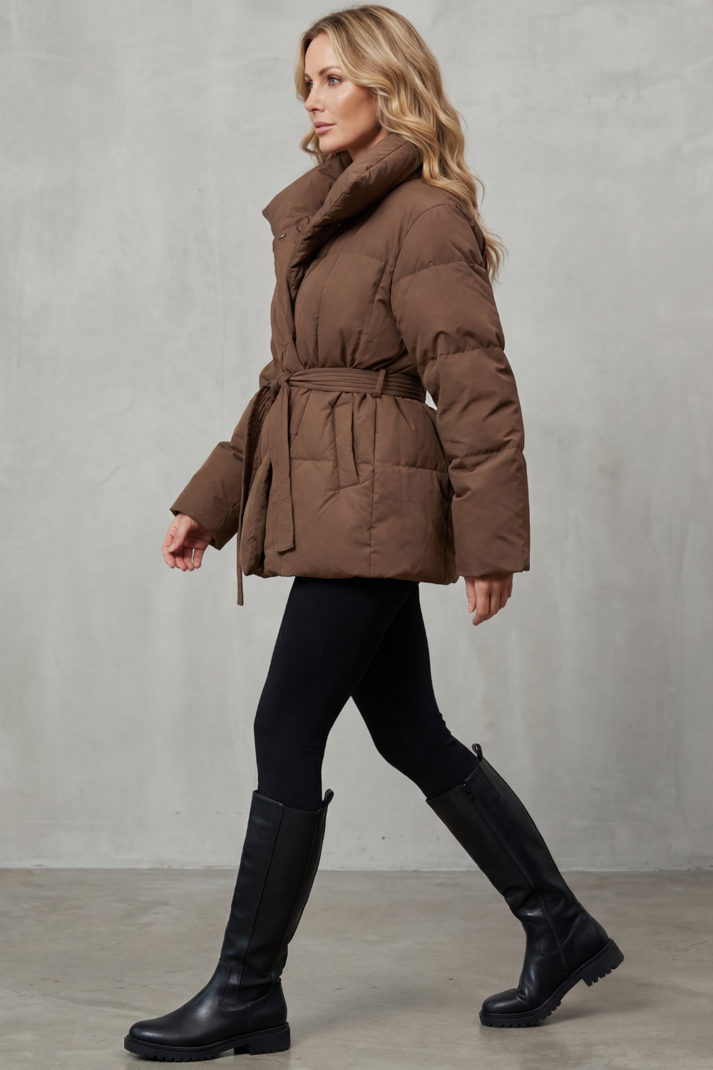 Anastasia | Piumino con Cintura e Collo Oversize