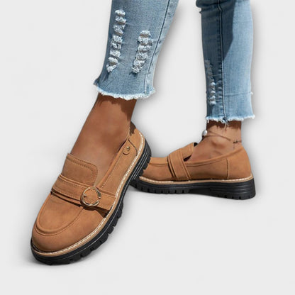 Lora™ | Slip-On Casual con Punta Rotonda