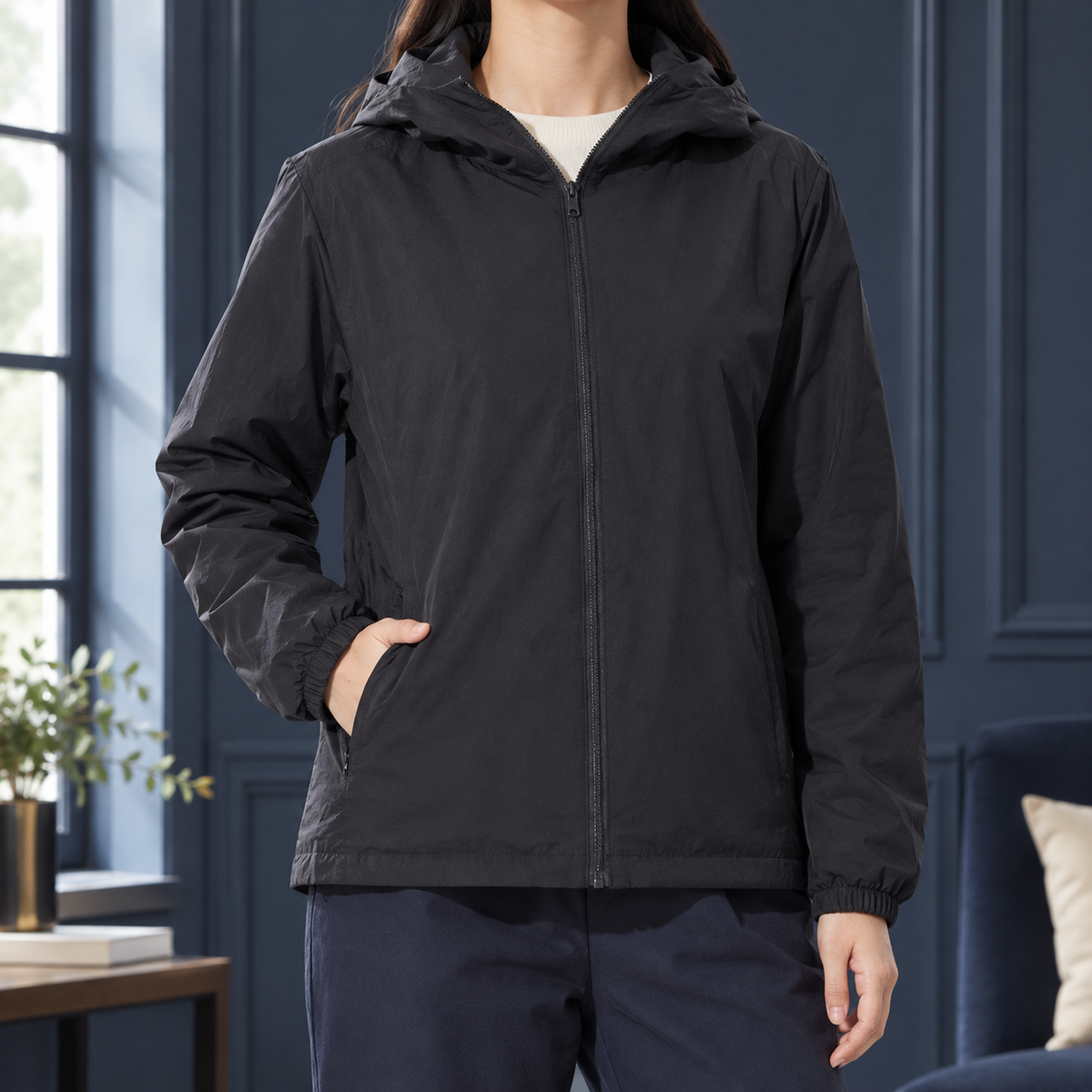 Franca | Piumino Leggero con Cappuccio e Zip Completa