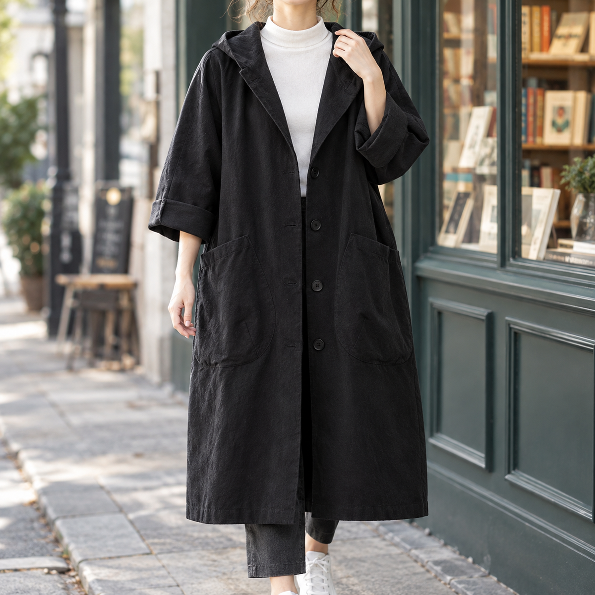 Marcella | Cappotto Lungo con Cappuccio e Bottoni