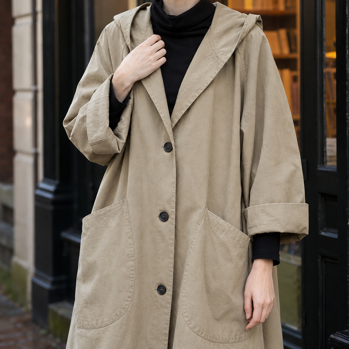 Delia | Cappotto Lungo Oversize con Cappuccio e Tasche a Toppa