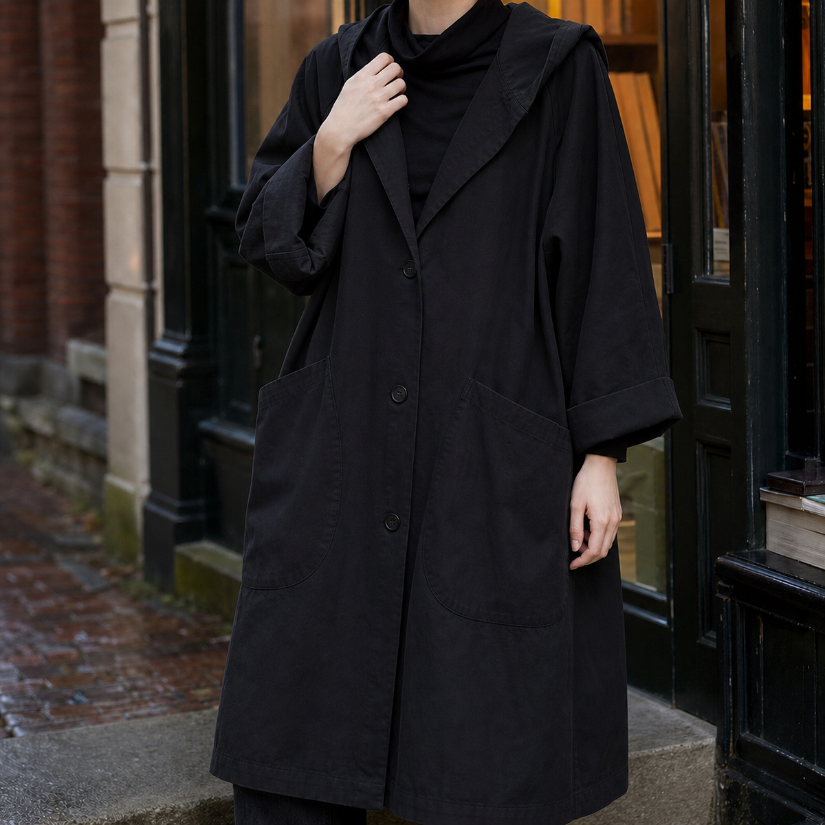 Delia | Cappotto Lungo Oversize con Cappuccio e Tasche a Toppa